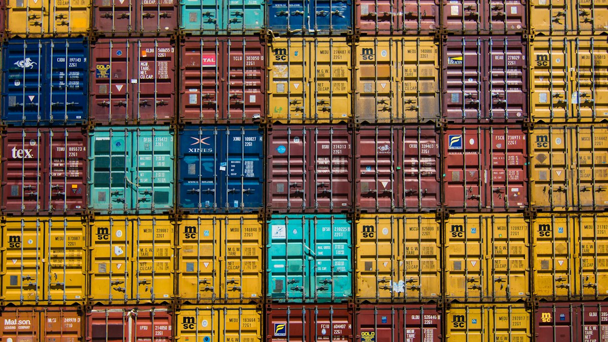 Freight Forwarding Guide: What Forwarders Do and How to Choose One